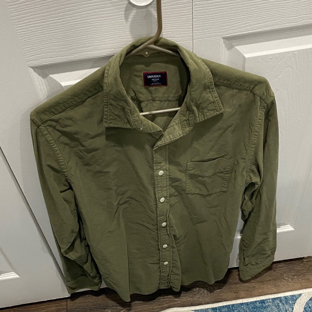 UNTUCKit Men's Green Casual Button Down Shirt